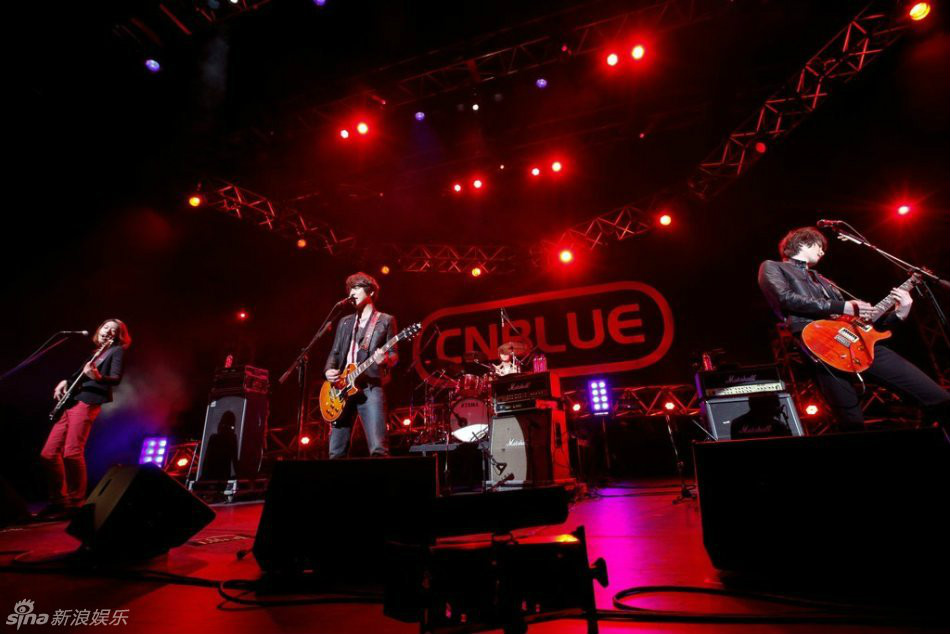  p>cnblue(全称code name blue),是fnc entertainment于2010年1月14日