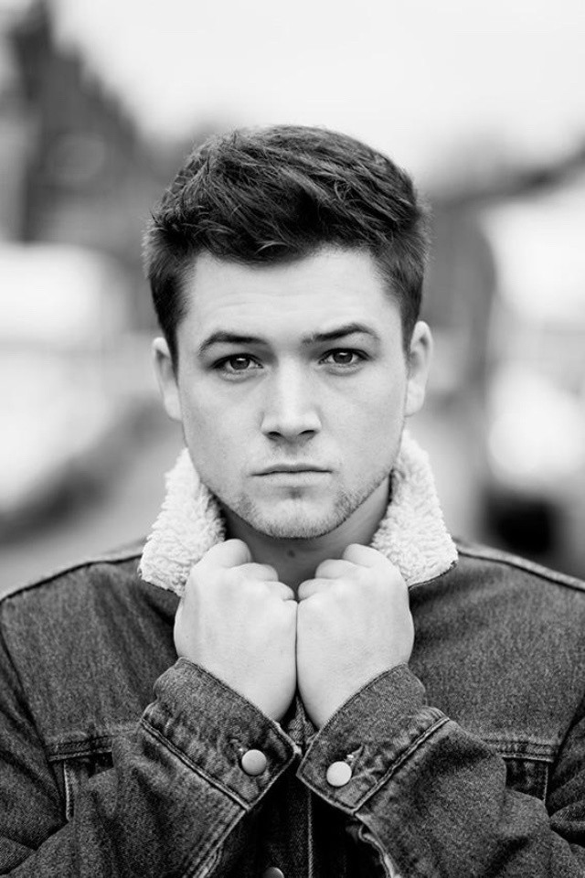  p>塔伦·埃哲顿(taron egerton),1989年11月10日出生于英国英格兰默