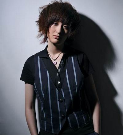  p>曾轶可(yico tseng),1990年1月3日出生于湖南省常德市汉寿县,创作