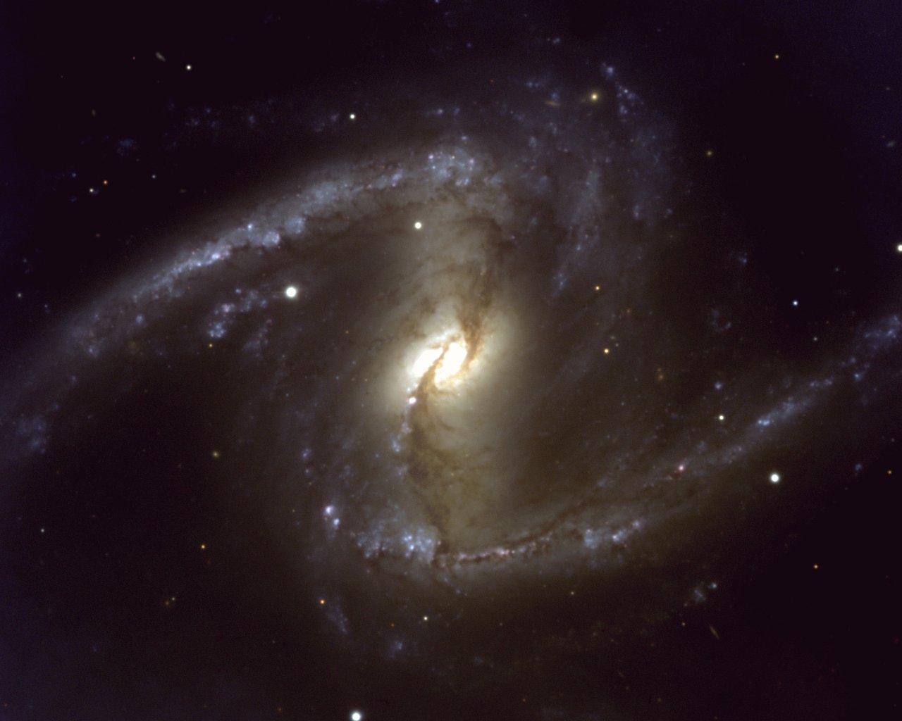  p>星系团(galaxy clusters,cluster of galaxies),是由星系组成的自