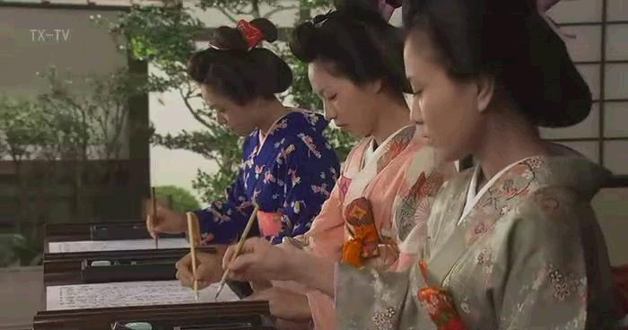  p data-id="gnb7p209yt">《大奥:百花缭乱》是山本清史执导的剧情片