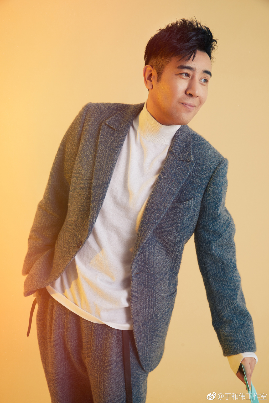 1971年5月4日出生于辽宁省抚顺市东洲区,中国内地影视男演员,毕业于 a