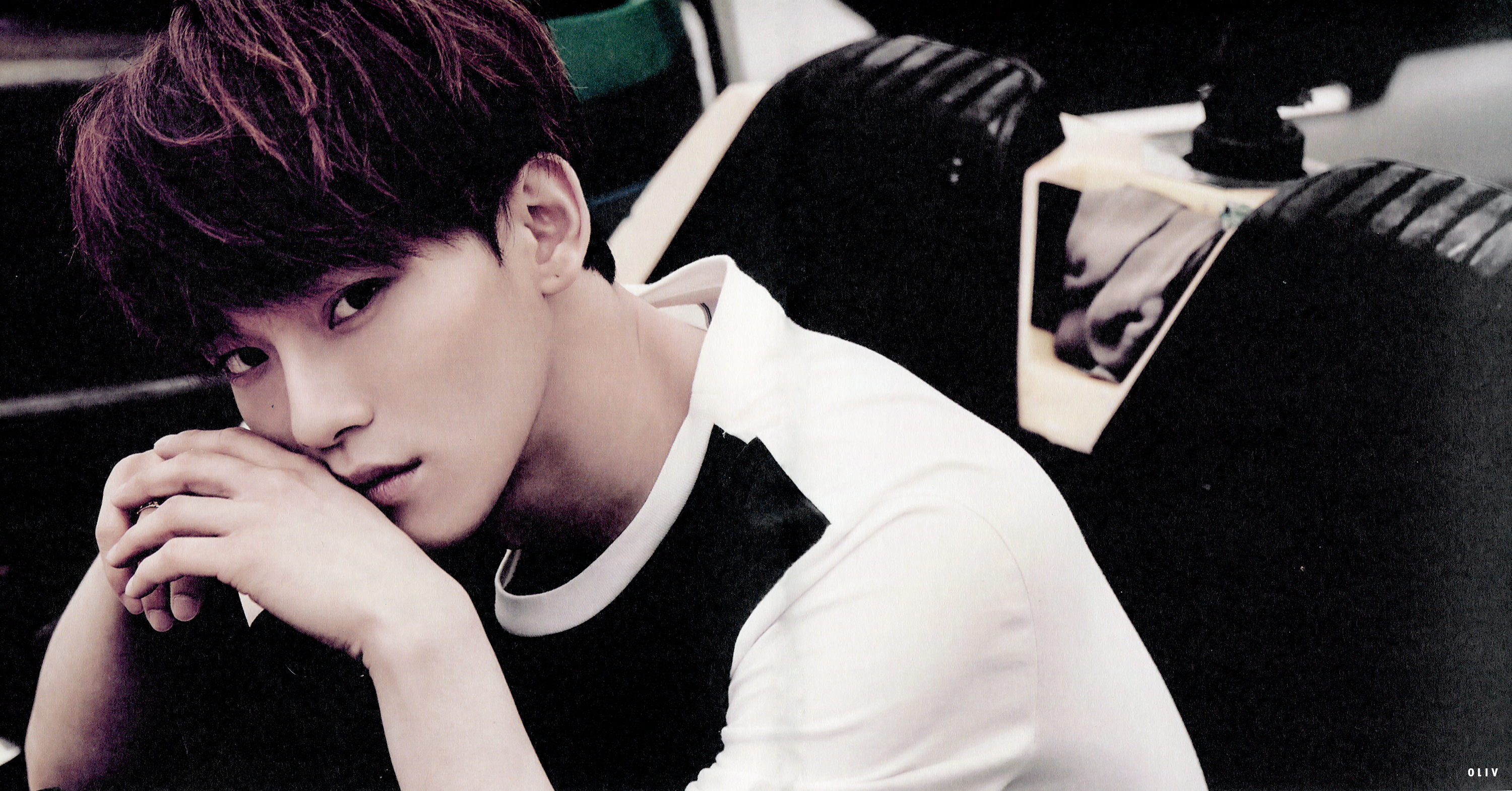  p>金钟大,艺名chen,1992年9月21日出生于韩国京畿道始兴市,韩国男