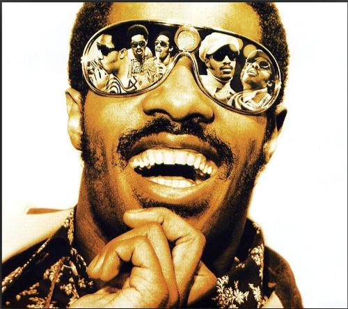  p>史提夫·汪达(stevie wonder),1950年5月13日出生于美国 a target=