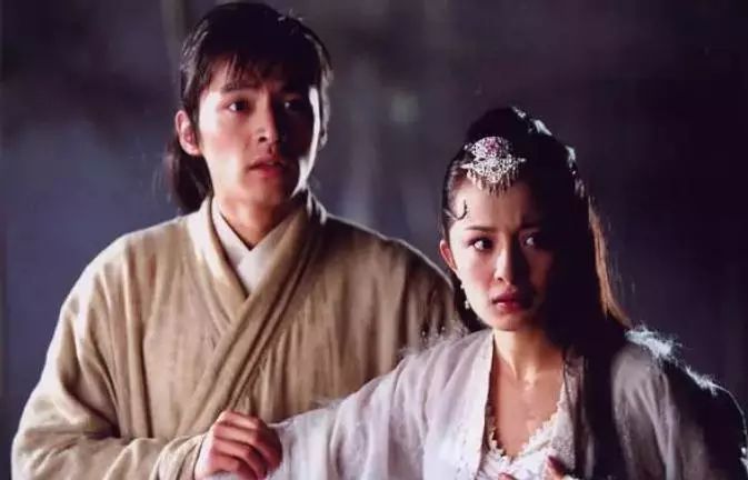 从杨幂的从艺经历来看“流量反噬”，《宝贝儿》的锅不该全让她背_百科TA说