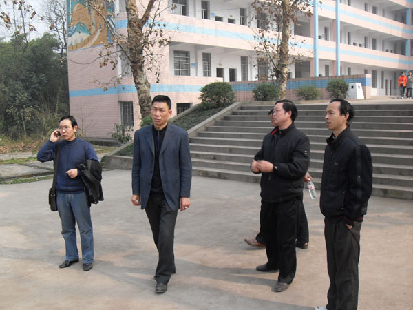 罗渡中学