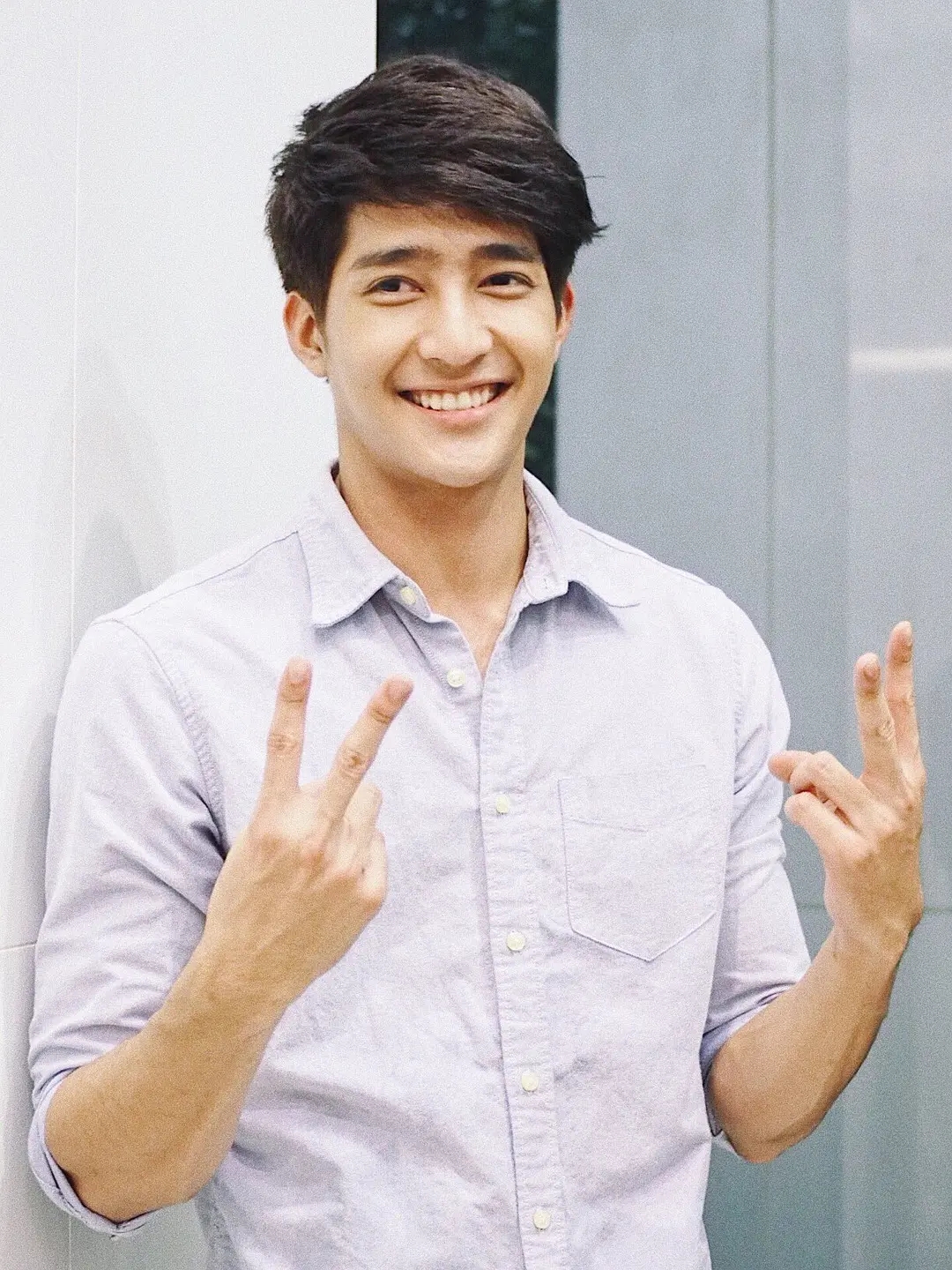  p>皮拉帕·瓦塔纳汕西瑞(earth),1994年2月23日出生于泰国曼谷,泰国