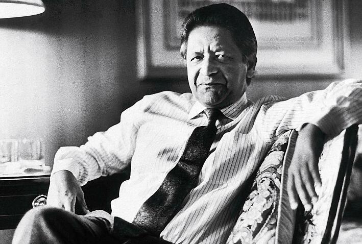 2018年8月11日 ),简写维·苏·奈保尔或v·s·奈保尔,英国印度裔作家