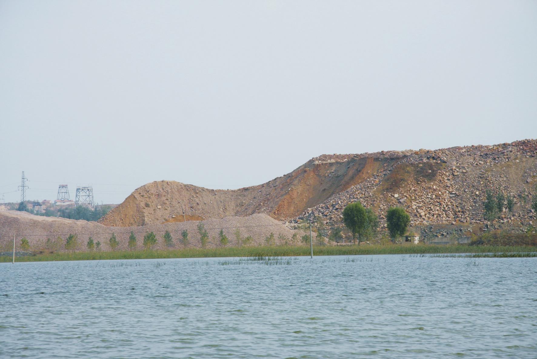  p>晒钱埠村位于山东省临沂市 a target="_blank" href="/item/苍山县