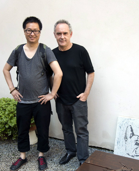  p>奚伊达(alan hei),1980年生于上海,媒体人,餐饮创意与运营顾问,现