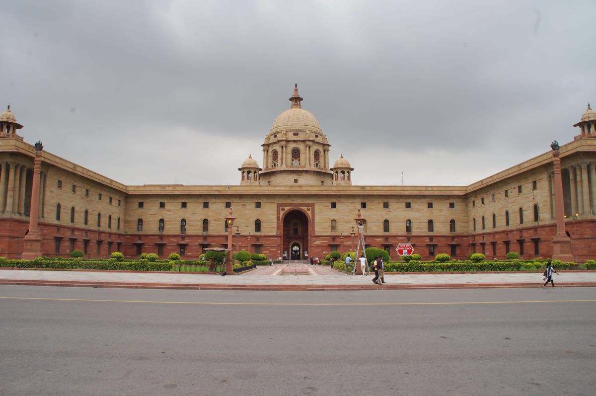  p> a href="#" data-lemmaid="2955806">印度总统府 /a>(rashtrapati