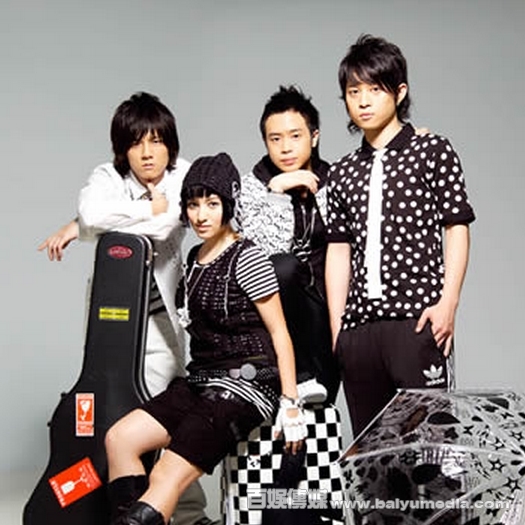 data-lemmaid="167625">南拳妈妈 /a>演唱的一首歌曲,于2005年8月12日