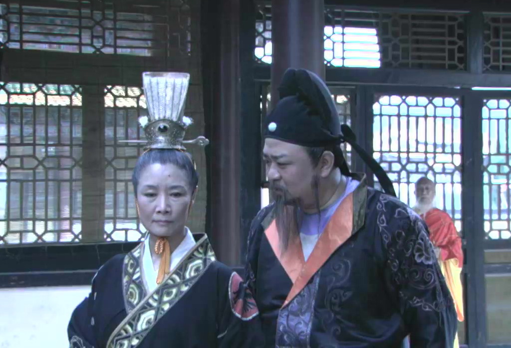 的古装悬疑推理电视剧,用27集讲述了三个故事:《 a>使团惊魂 /a>》