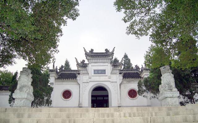  p>吴店城镇总体规中的旅游区—白水寺风景名胜区,东邻随州神龙岩,西