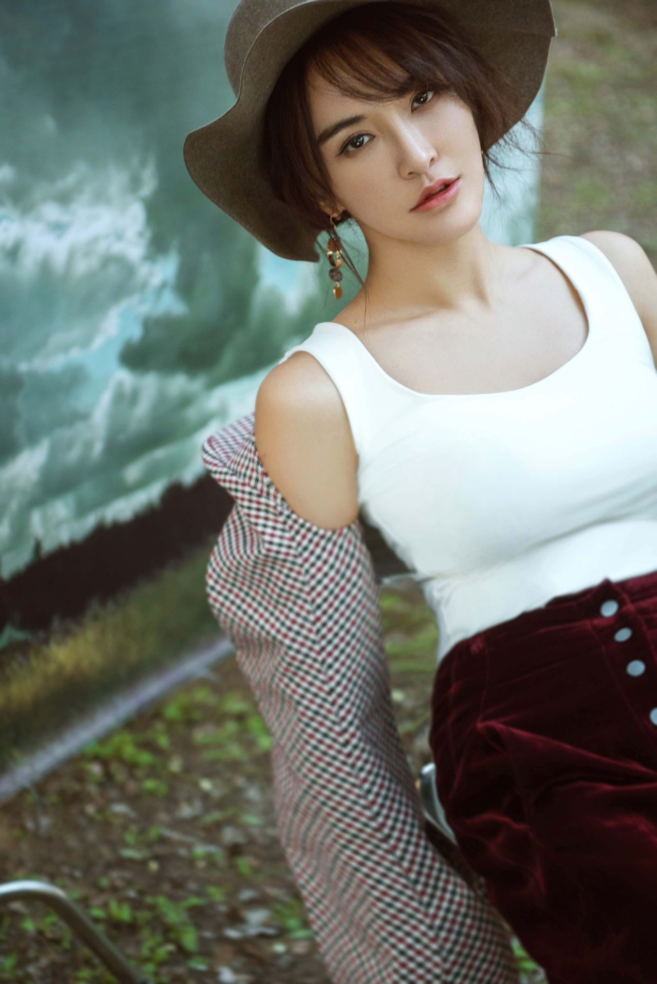  p>莫小奇(原名王萌萌,曾用名莫小棋,莫麒),1981