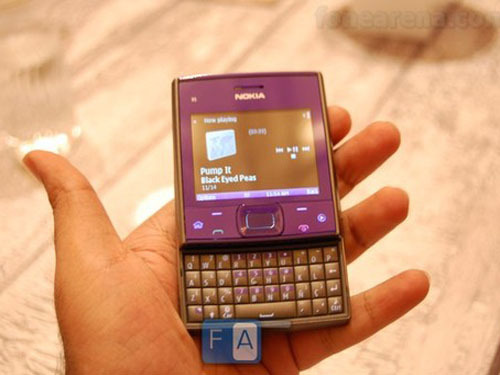  p>诺基亚x5-01是一款3g直板,智能手机,机身内存为512mb rom 256mb