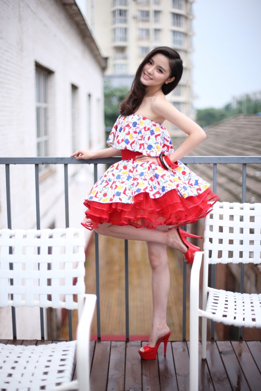 艾如,1989年12月26日出生于四川雅安,中国内地女演员,四川力达士足球