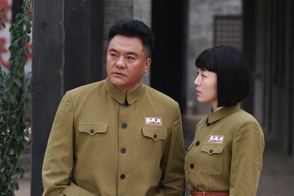  p>《捍卫者》是由柯瑞传媒出品的红色反特类型电视剧,该剧由汪涛指导