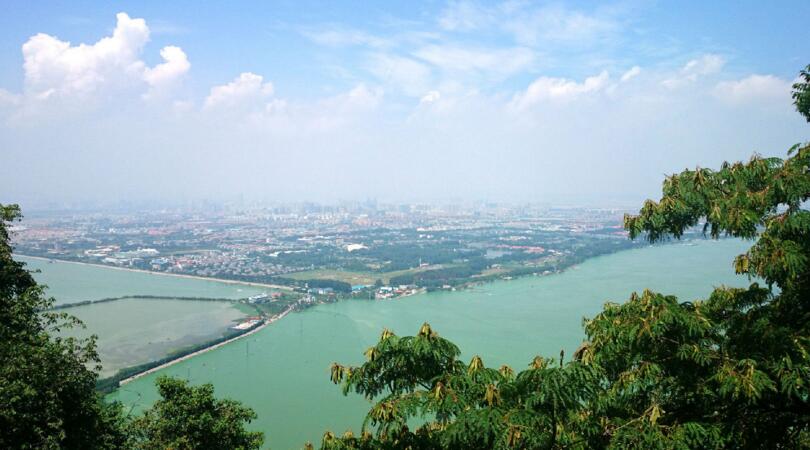 >西山风景区位于 a target="_blank" href="/item/芜湖">芜湖 /a>市 a