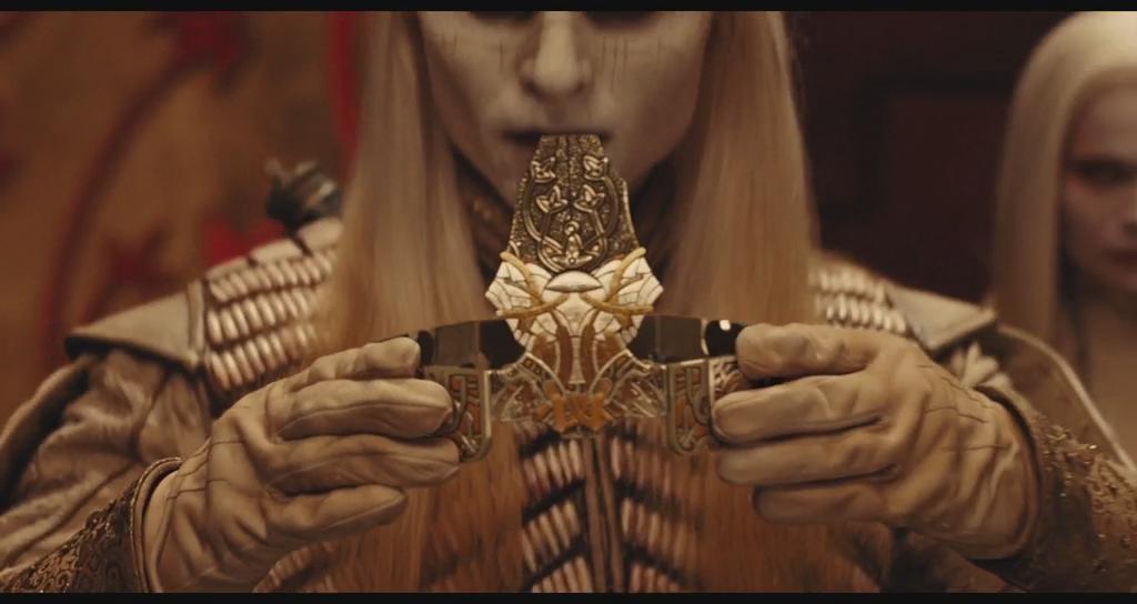 由 a target="_blank" href="/item/吉尔莫·德尔·托罗/3772479"