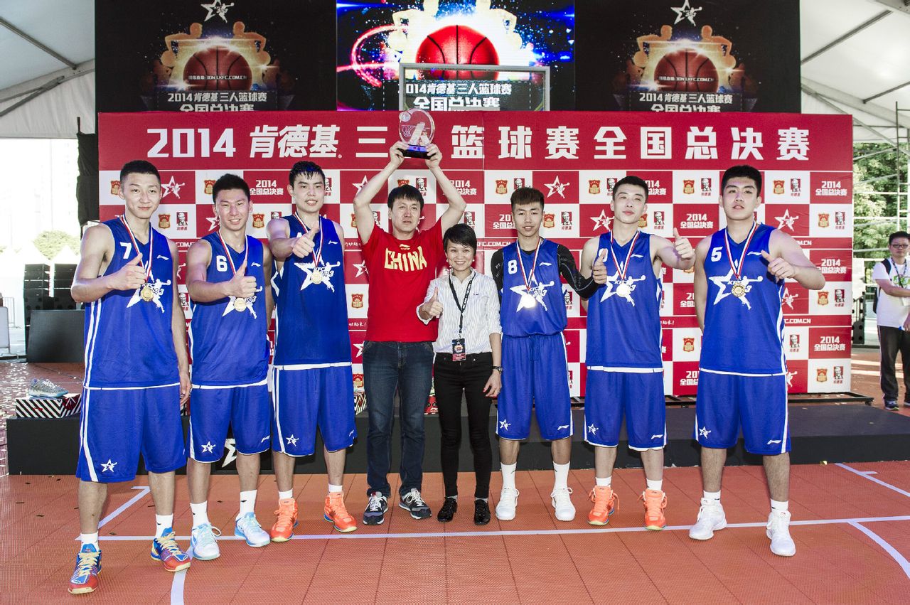  p>三人篮球(3x3 basketball)是新兴运动,由街头篮球发展而来,已被