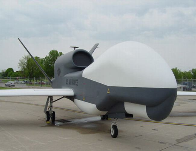  p>侦察机(reconnaissance aircraft)是专门用于从空中进行侦察,获取