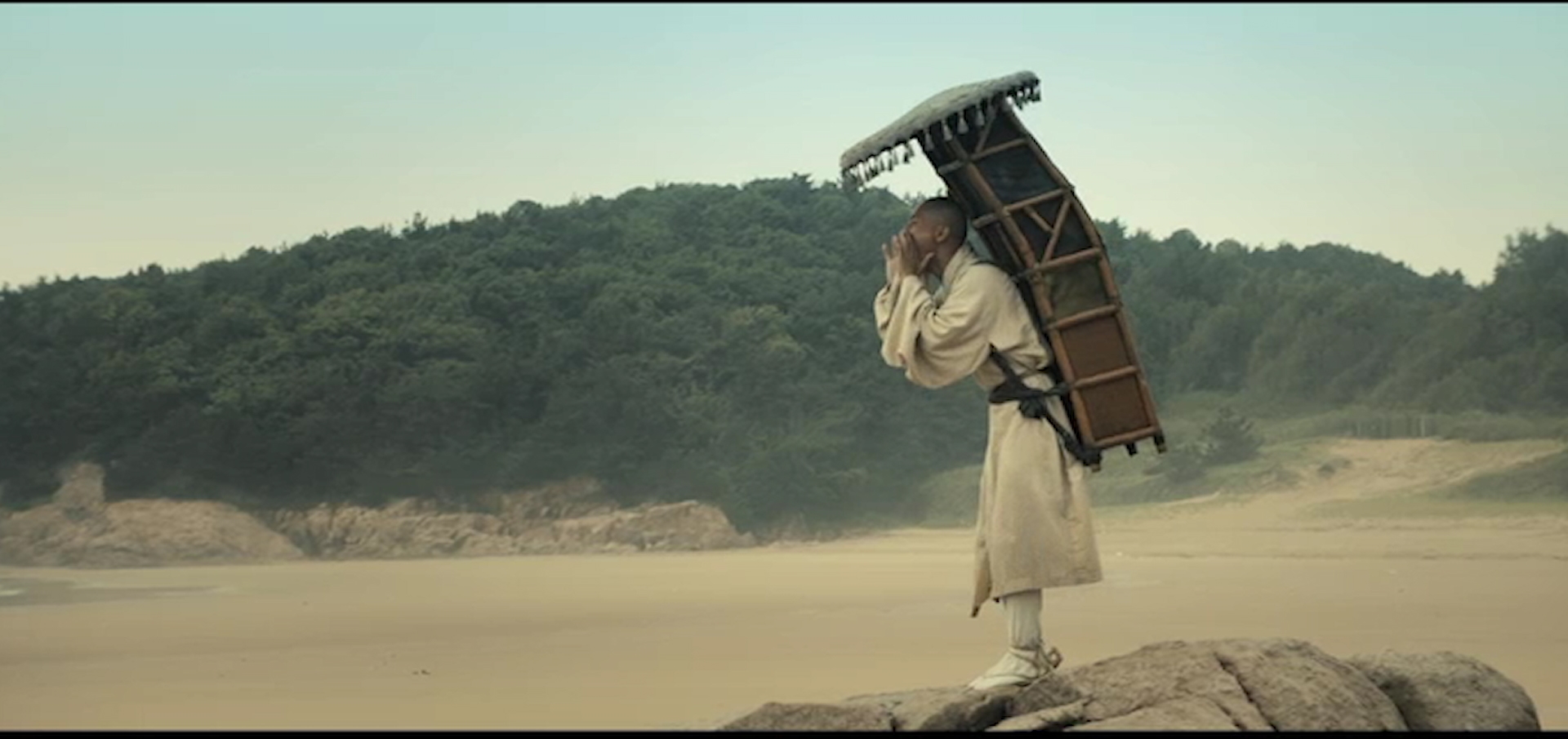 data-id="go0450co2h">《不肯去观音》是中国首部观音题材的故事电影