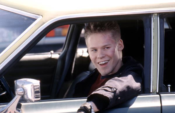 harrison) /i>,1977年11月2日出生于美国 a target="_blank" href="