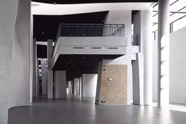 大庆市一溪云水美术馆