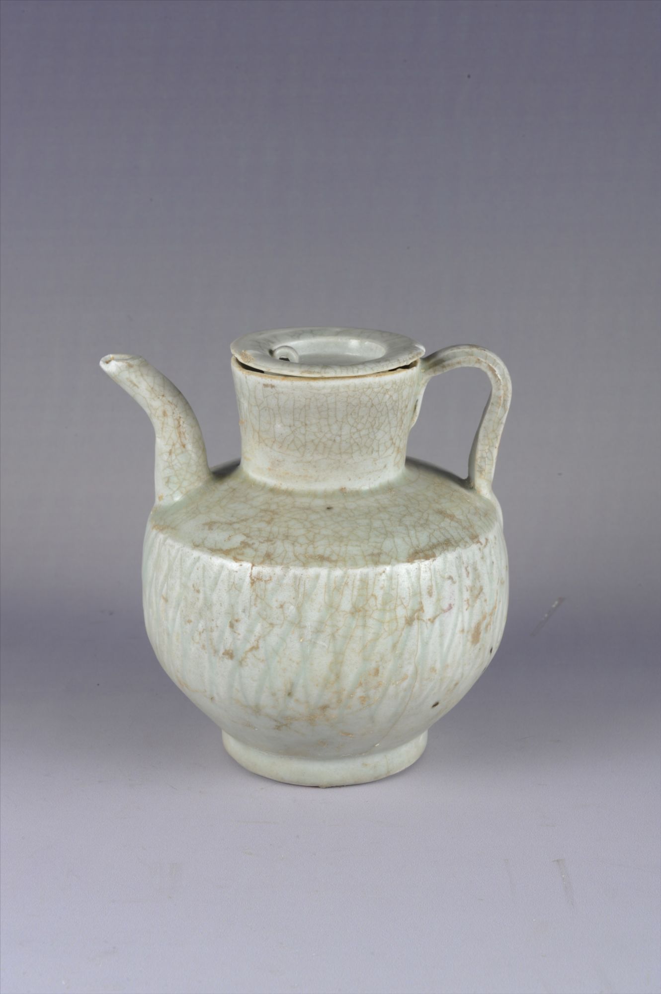 宋代青白釉网格纹瓷执壶