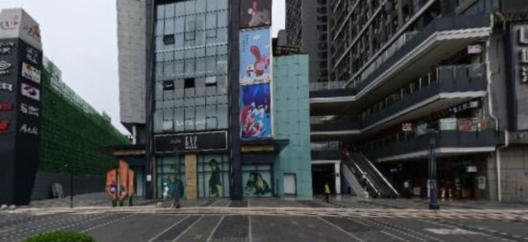  p data-id="gnbi250576">龙湖u城天街位于重庆市沙坪坝大学城,由 a