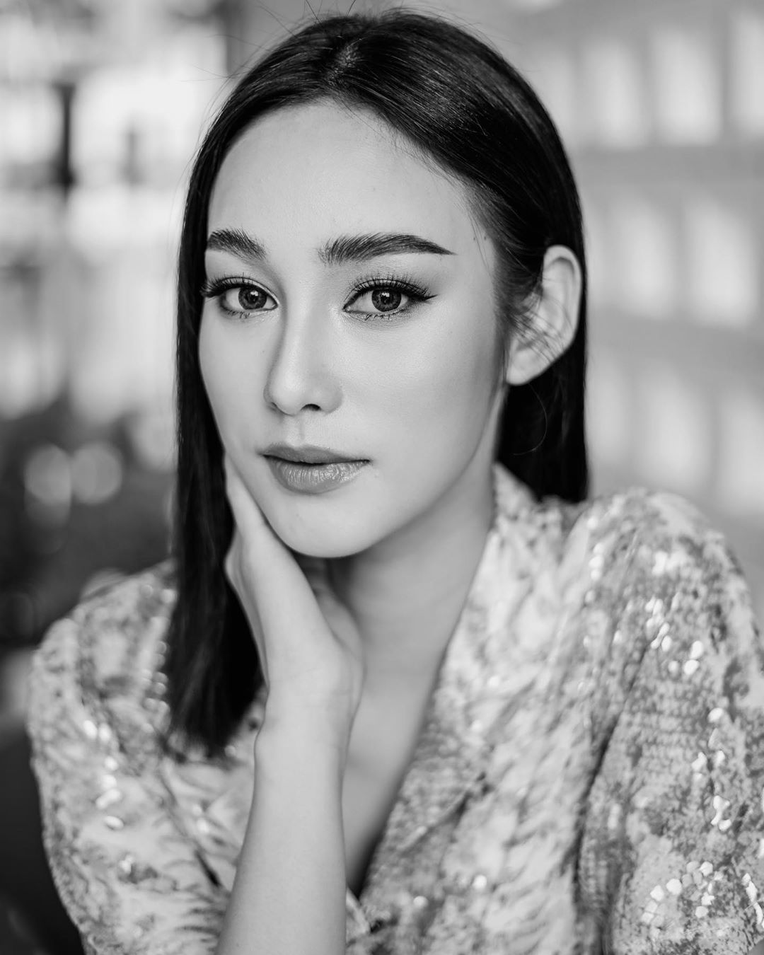  p>缇莎娜特·索恩素克(now),1993年5月5日出生于泰国曼谷,泰国七台