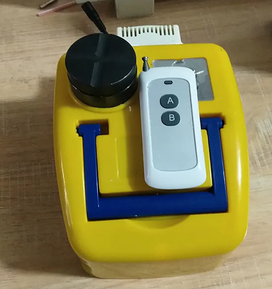 href="/item/遥控器">遥控器 /a>db9是一种插头的国际标准,一般在地磅