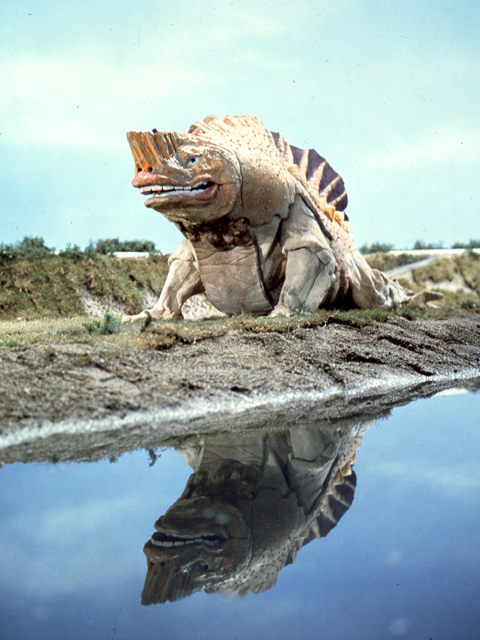 class="ref" data-ctrid="ttwdvfdlra8r">二次元怪兽加巴顿是《奥特曼