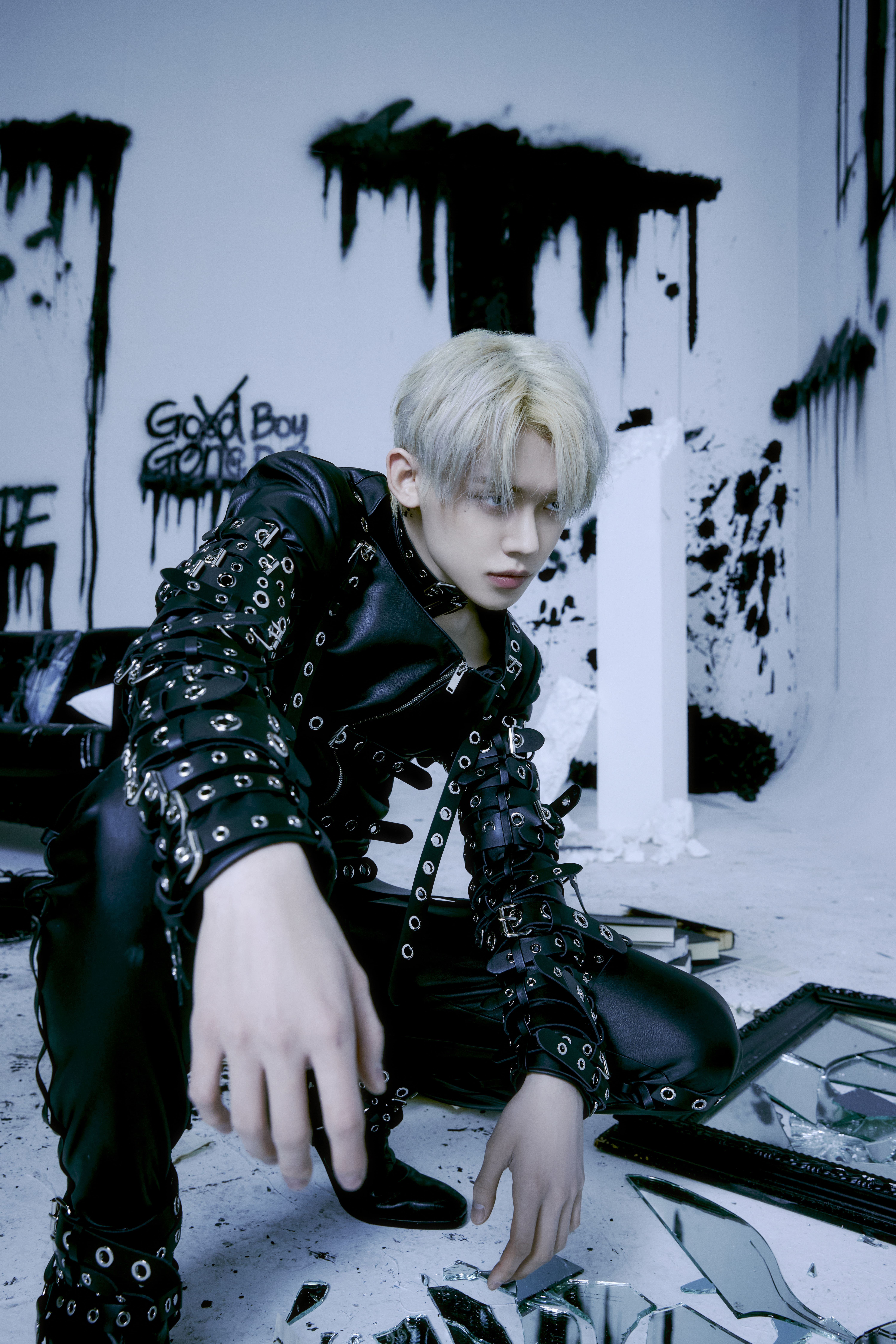  p>崔然竣,1999年9月13日出生于韩国首尔市城北区