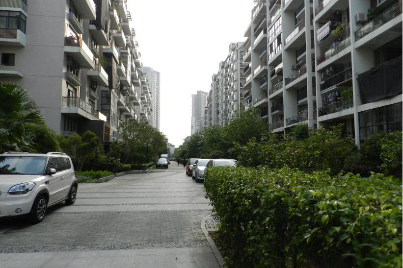 中天金海岸项目位于福建省福州市仓山区金山街道金桔路278号,为63亩 