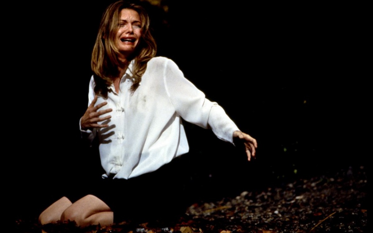 《狼人》是由<a target="