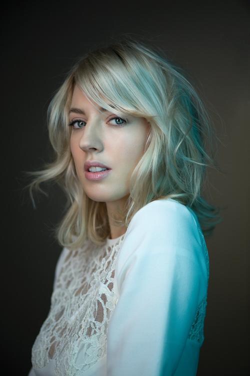data-id="gn8xrbdibz">veronica maggio,女,瑞典人,出身于1981年,歌手