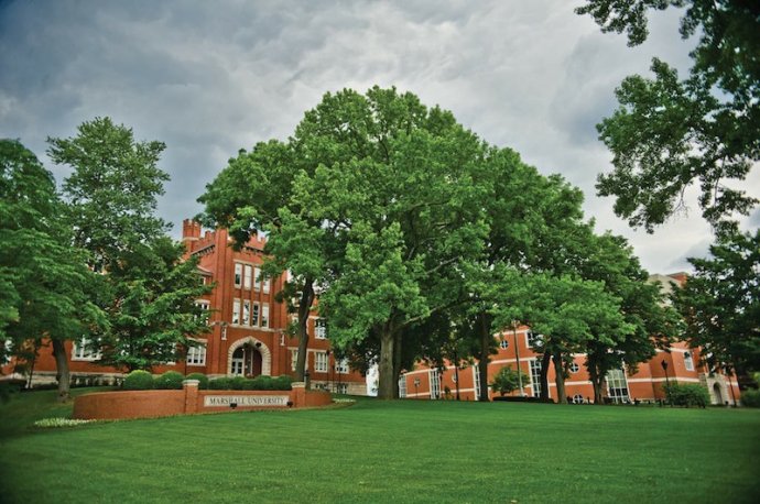 马歇尔大学