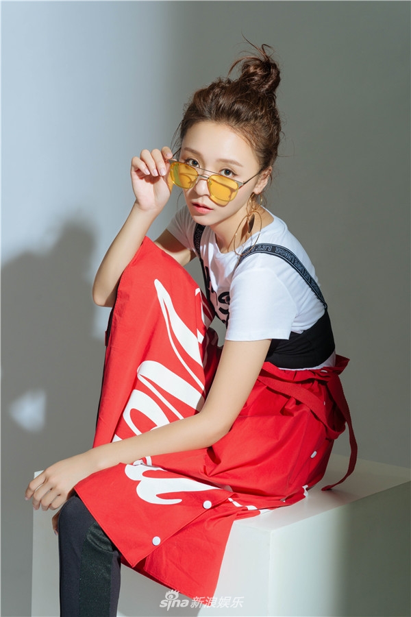 471tn">刘曔,1993年3月16日出生于黑龙江省齐齐哈尔市,中国内地女演员