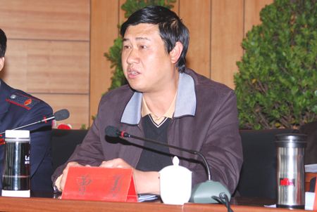  p data-id="gnazxqjsfl">曾勇,男,中共党员,云南省宾川县人,曾任云