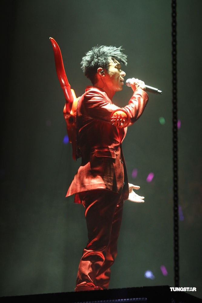  p>许志安,1967年8月12日生于香港,祖籍广东省广州市番禺区,中国香港