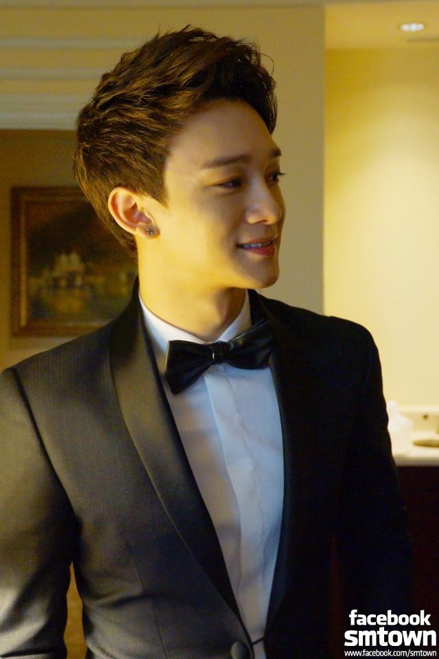  p>金钟大,艺名chen,1992年9月21日出生于韩国京畿道始兴市,韩国男