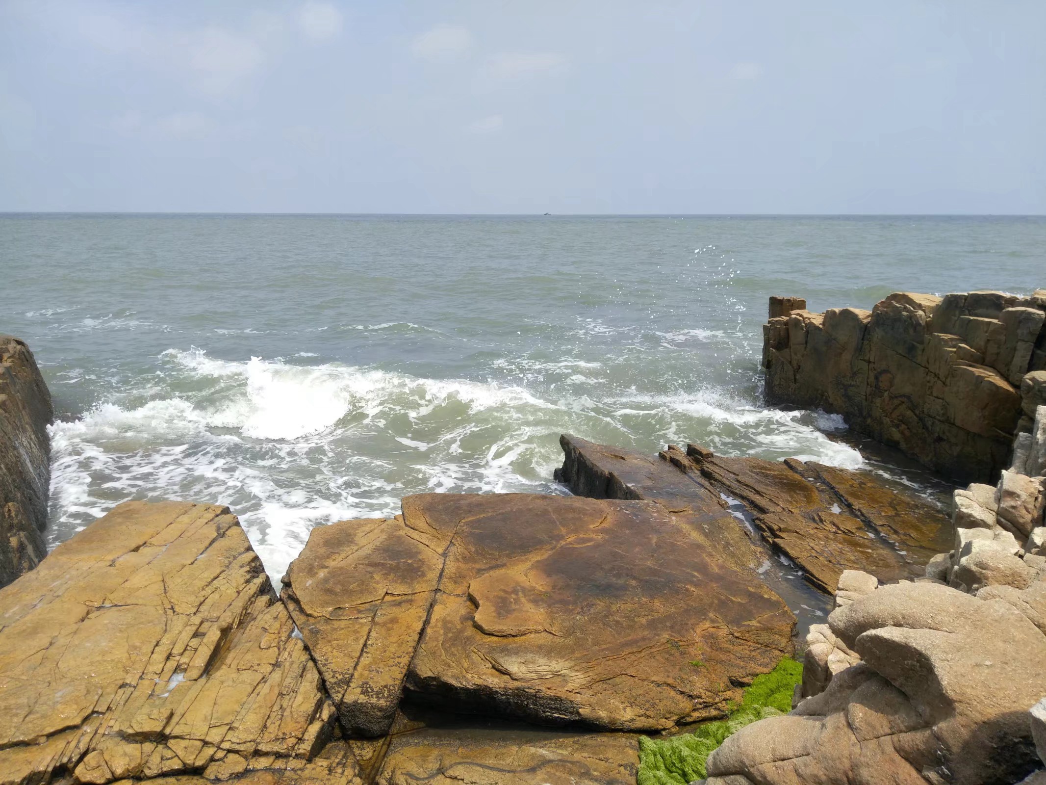  p>任家台民俗旅游度假村地处美丽的海滨城市——山东省日照市 a