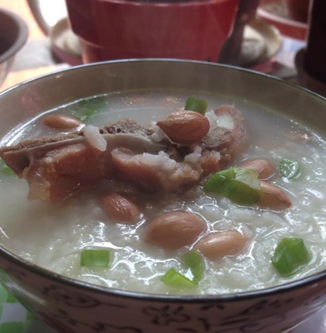 浓香排骨花生粥