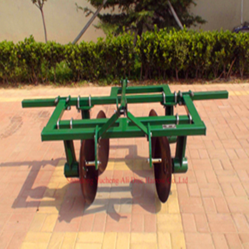 起垄机