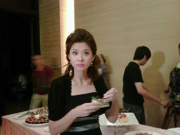  p data-id="gocqjhefgs">李燕,1981年11月20日出生于台湾,毕业于国立