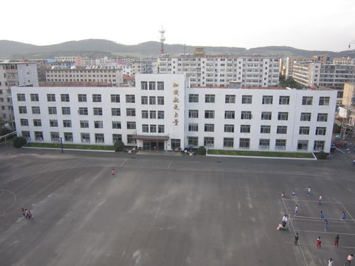 柳河县长青小学