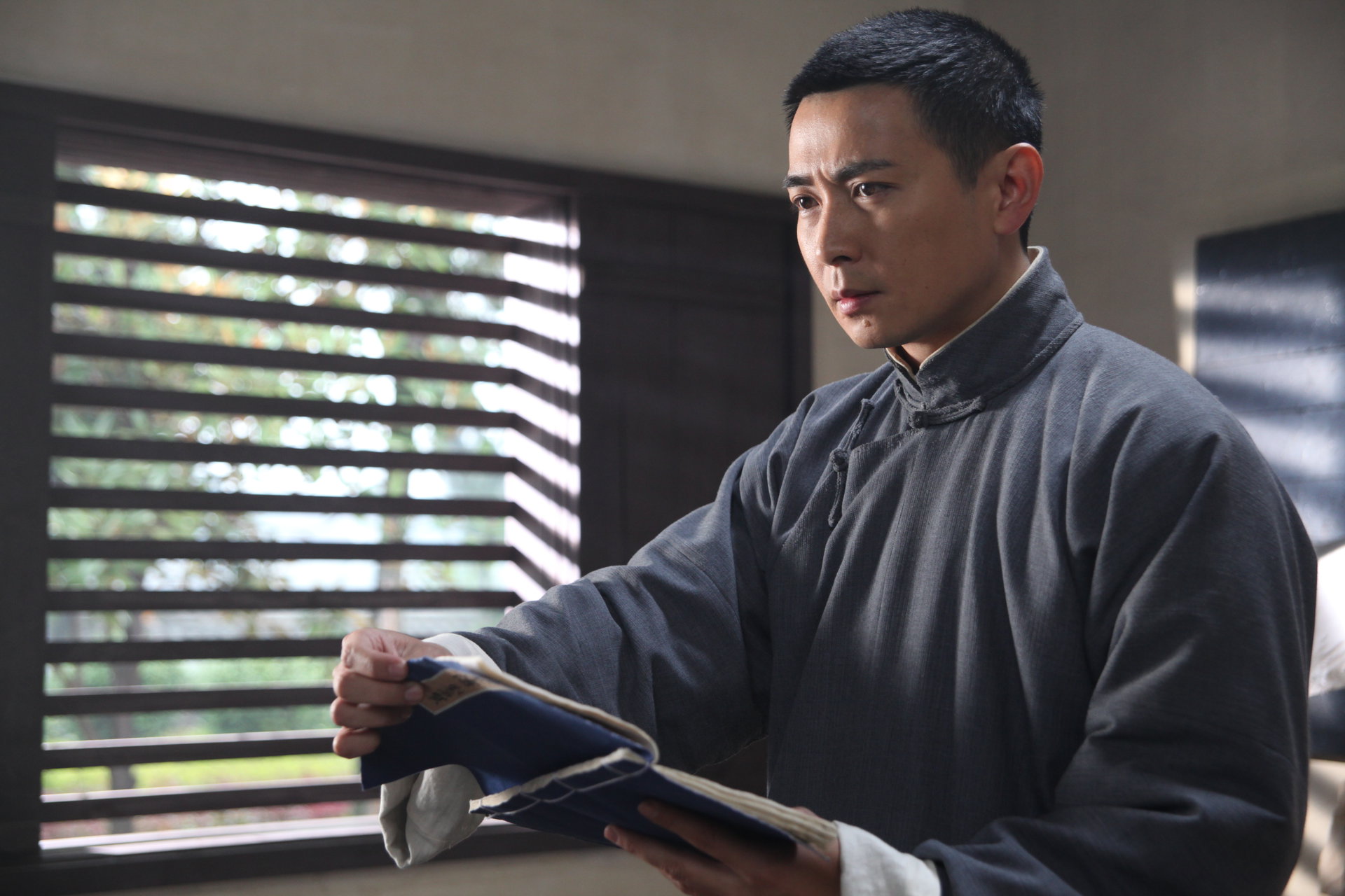  p>《湘江北去》是由潇湘电影集团出品的历史题材电影,由 a target="