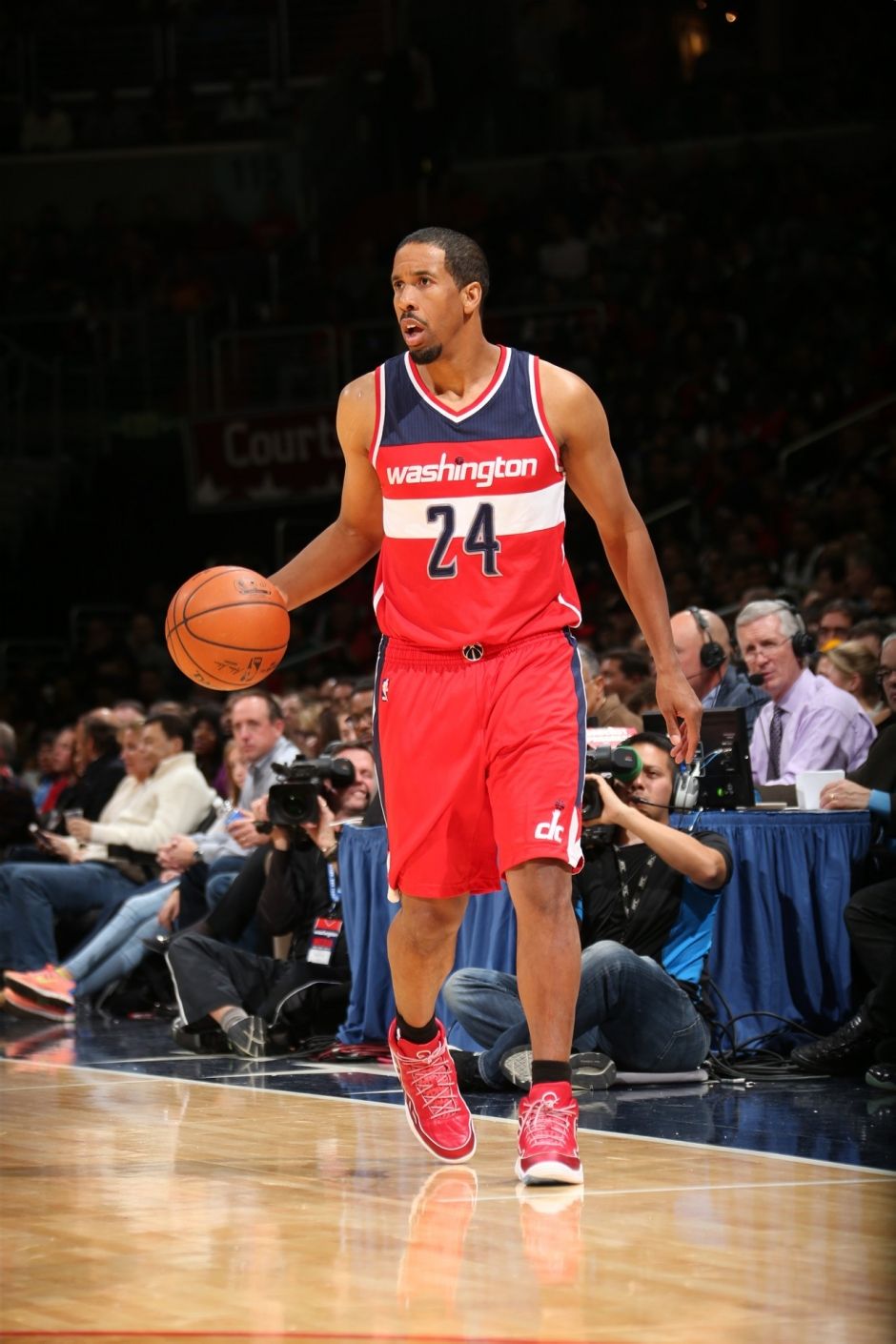  p>安德烈·米勒(andre miller),1976年3月19日出生于美国 a target="